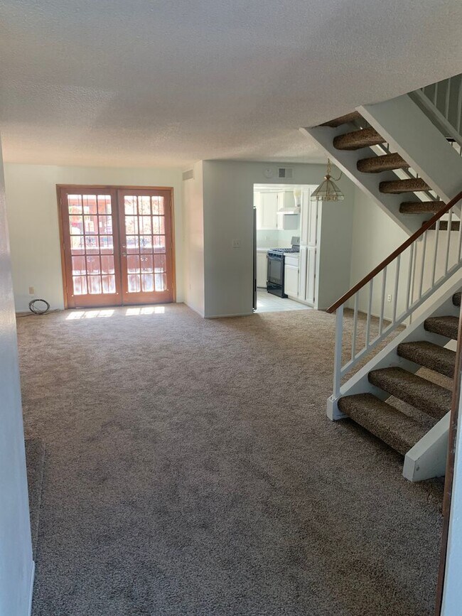 2 Bedroom 2.5 Bath near Sahara & Jones - 2 Bedroom 2.5 Bath near Sahara & Jones Casa Adosada