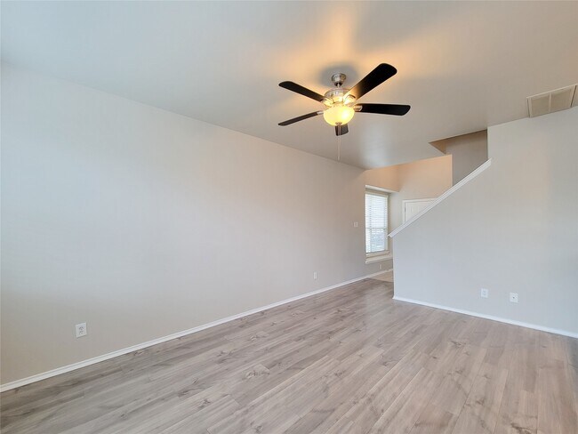 Photo - 3014 Loganberry Park Ln