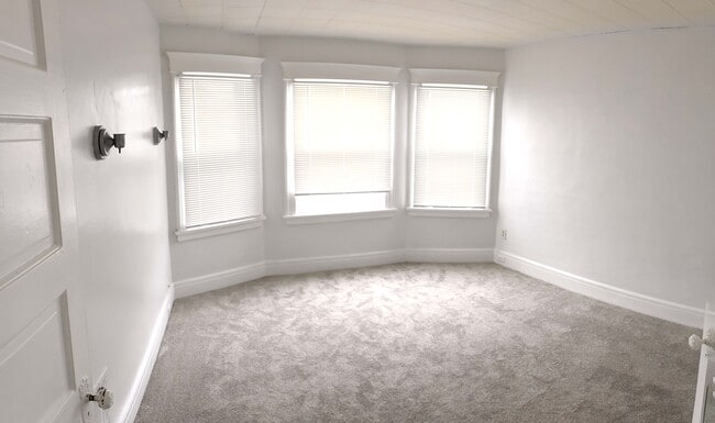 Photo - 61 Manchester Pl Unidad 2