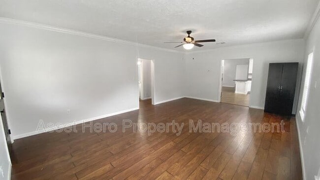 Photo - 1006 Cedar St