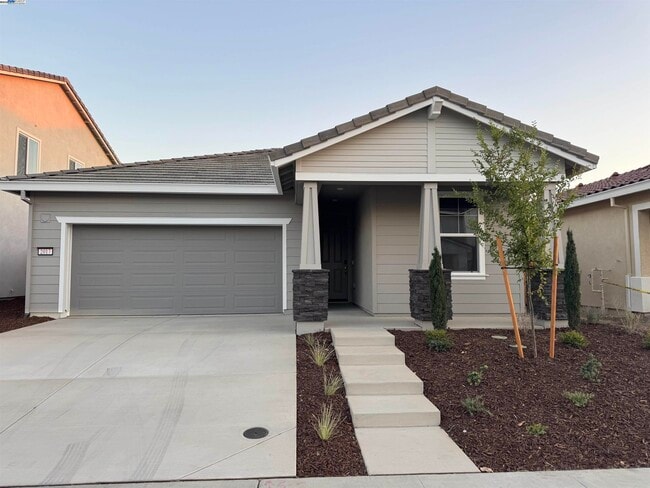 Building Photo - 2017 Quartz Cv Wy Rental