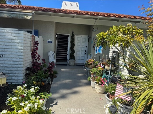 Photo - 2037 Via Mariposa E