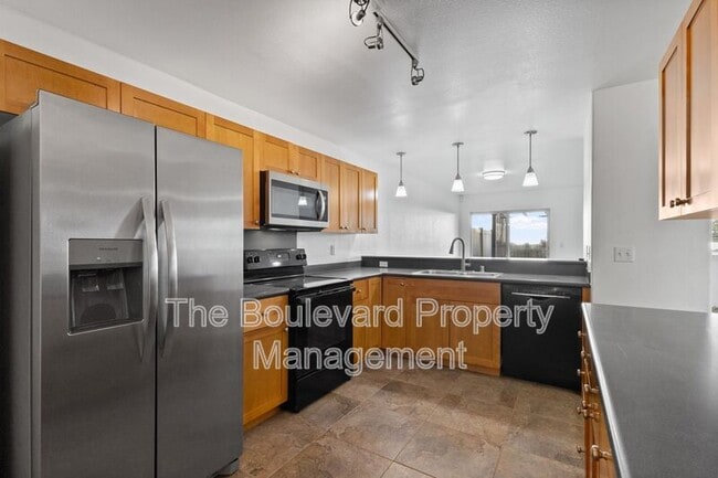 Photo - 92-7139-7139 Elele St