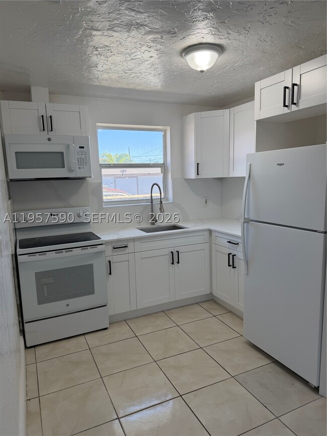 Photo - 2287 NW 33rd St Unit 0
