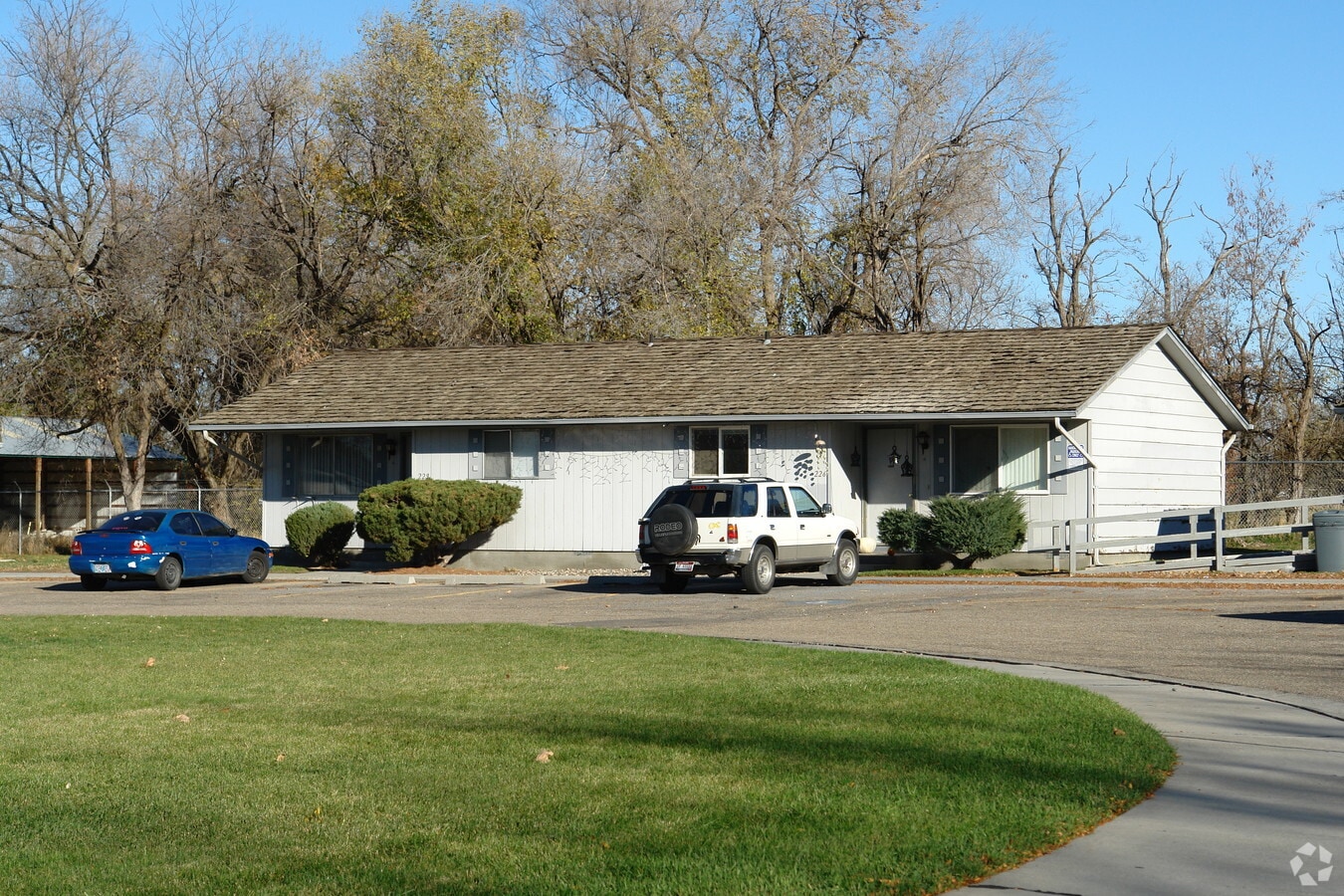 Photo - Riverbend Court Apartments