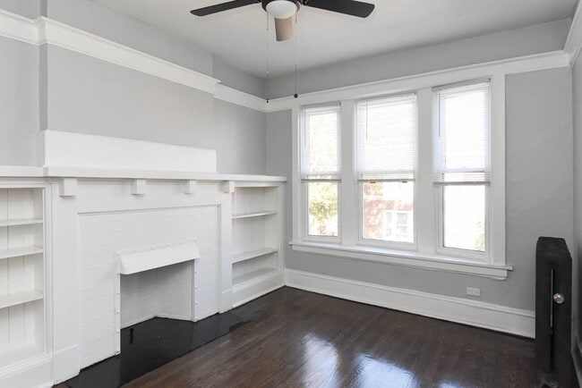 Photo - 1251 W Rosemont Ave Unidad 4