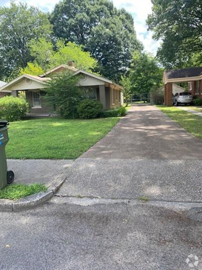 Building Photo - Charming 3-Bedroom Home in Memphis-Spaciou...