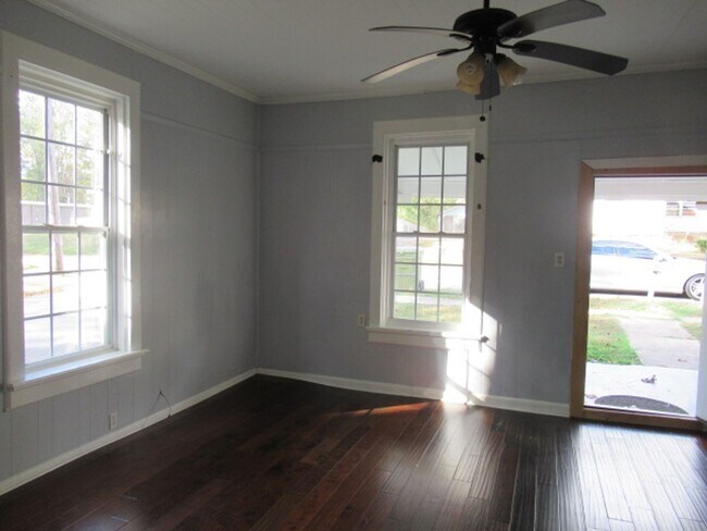 Photo - 116 Ave C Unit Ave. C, 116B