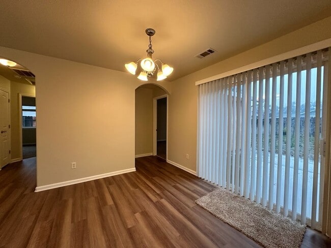 Photo - Well maintained home in desirable neighborhood!