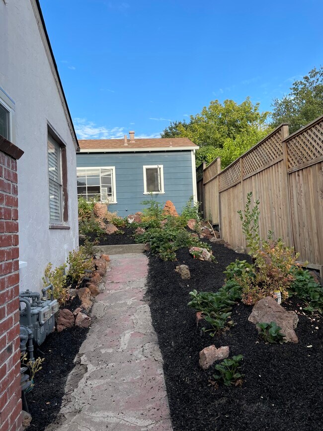 Photo - 2162 Orchard St Unit B