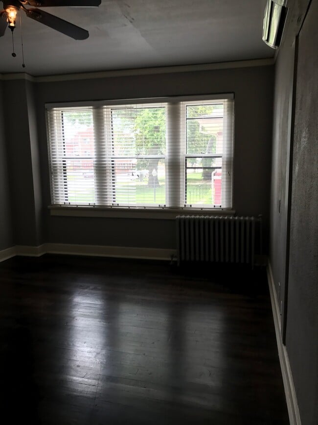Photo - 1235 E Elm St Unit 306