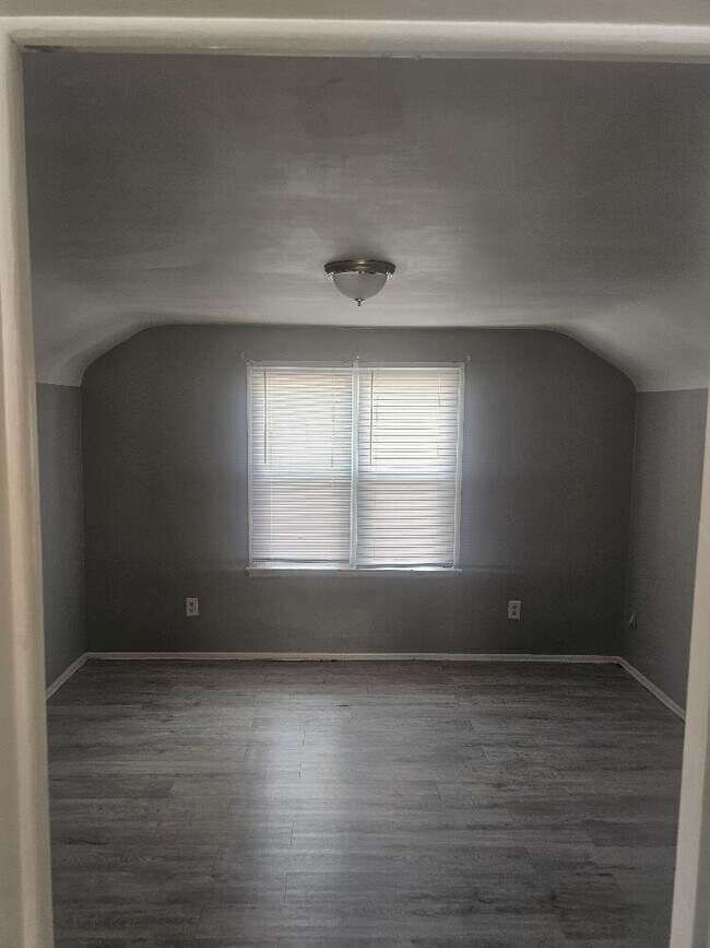 Photo - 19986 Mitchell St