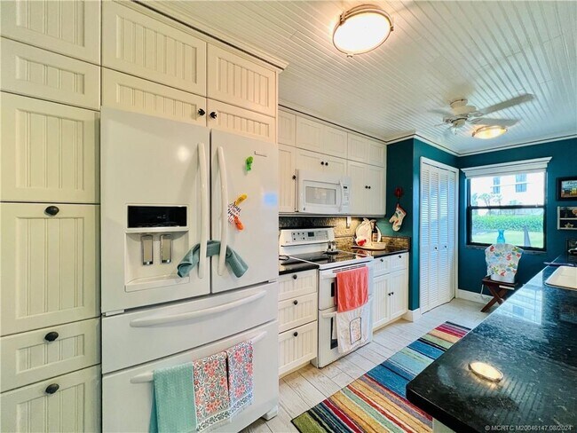 Photo - 10044 S Ocean Dr Unidad 102