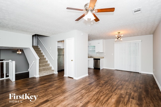 Photo - 3818 Rolling Pl