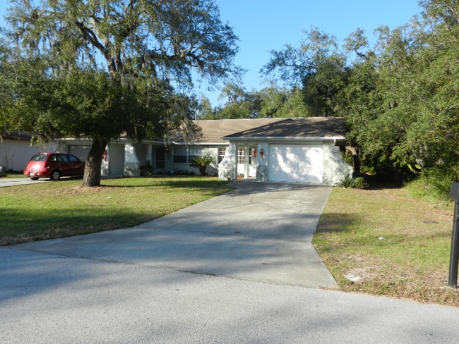 Building Photo - 7429 Mead Dr Rental