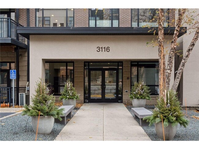 Photo - 3116 W Lake St Unidad 217