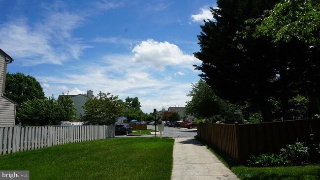 Photo - 841 Waterford Dr