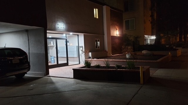 Photo - Arch Sunset Apartments