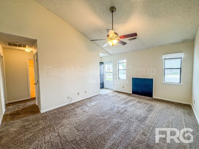 Photo - 2108 E 3rd St Unit B