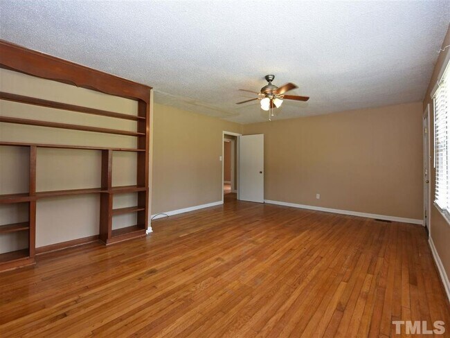 Photo - 5004 Louisburg Rd