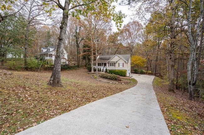 Photo - 225 Hawkins Farm Cir