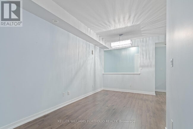 Photo - 869 Wilson Ave