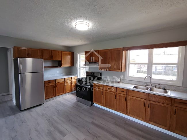 Photo - 601 Belzer Dr