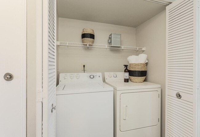Woodbrook Apartment Homes