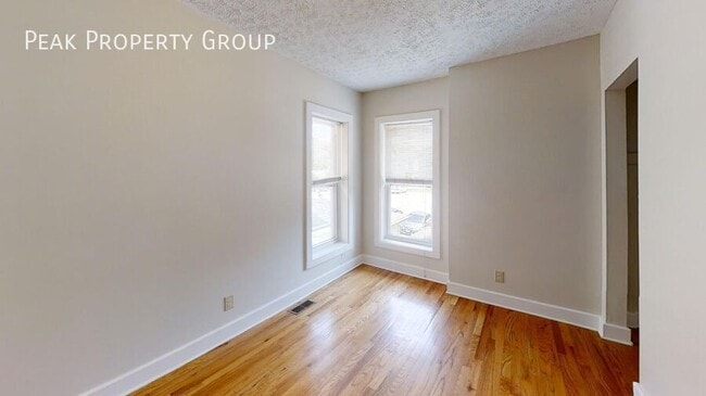 Photo - 1372 Indianola Ave