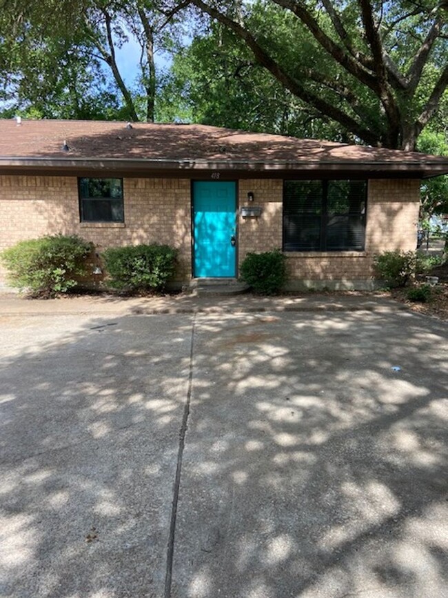 2bed/1bath Duplex Available for Lease in L... - 2bed/1bath Duplex Available for Lease in L... Casa