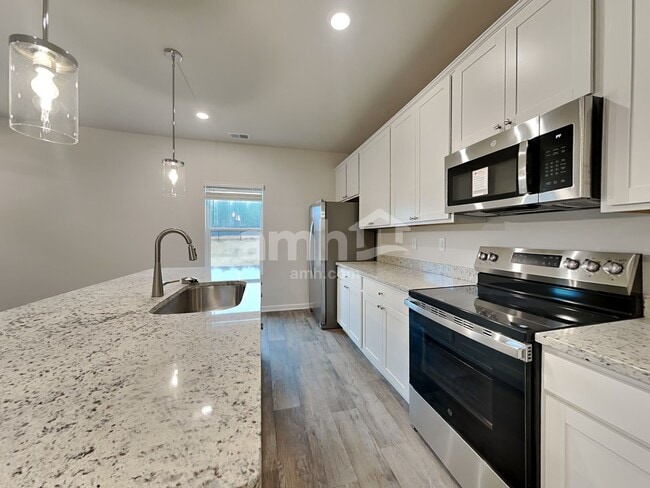 Photo - 3248 Emberly Dr