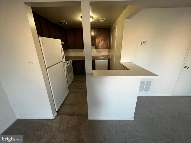 Building Photo - 19480 Brassie Pl