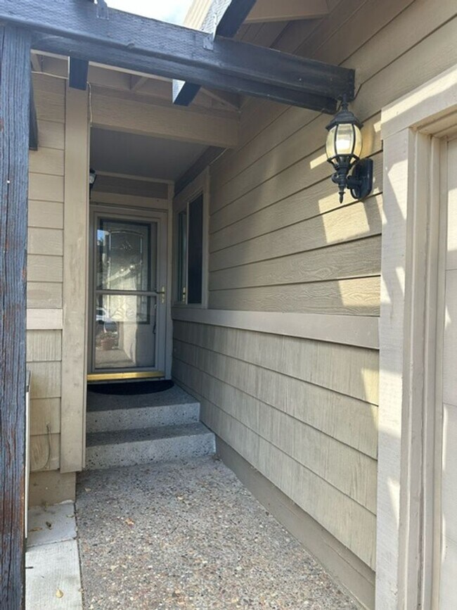 Great Dixon Single Story House House Rental in Dixon, CA