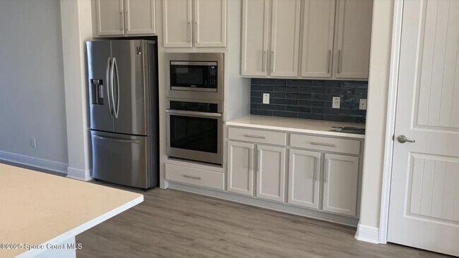 Photo - 1693 Killian Dr