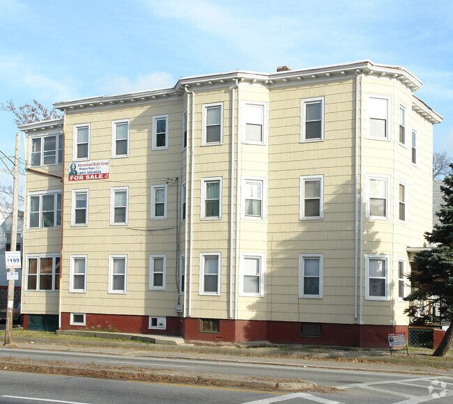 Photo - 51-53 Hamlin St