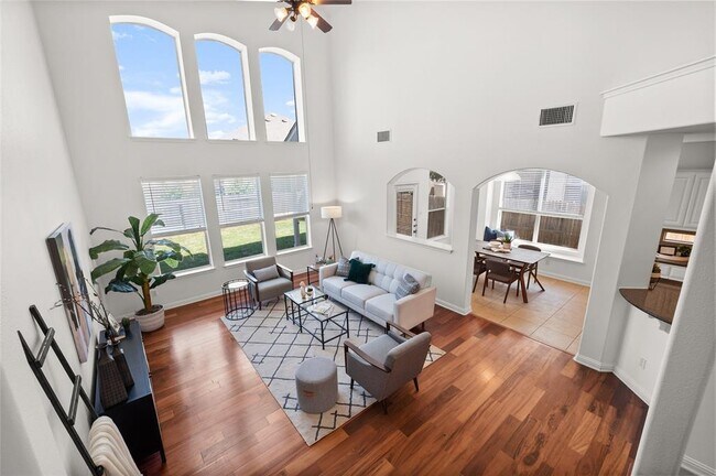 Photo - 3664 Rosalina Loop