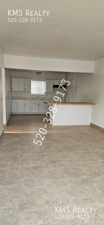 Photo - 2951 N Alvernon Way