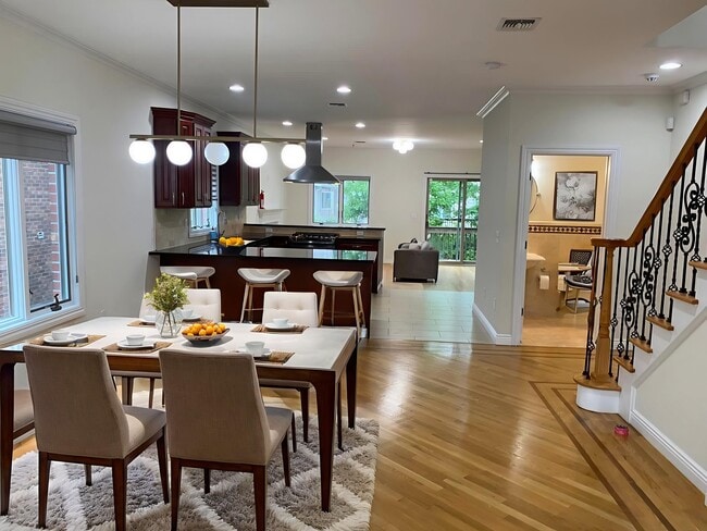 Photo - 436 Lawton Ave Unit A