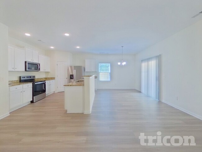 Photo - 2729 Yurman Rd