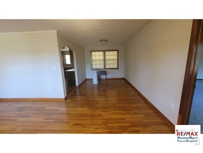 Photo - Fabulous move in ready home!