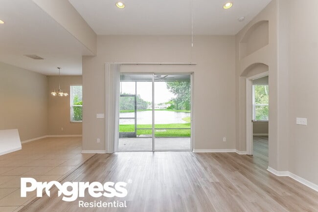 Photo - 17730 Ayrshire Blvd