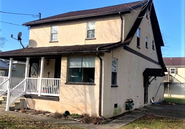 Front View - 2439 2nd St Unit B