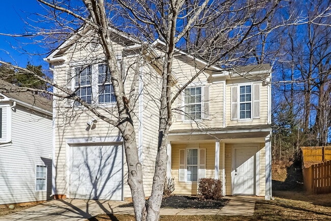 Photo - 1018 Allegiance Dr