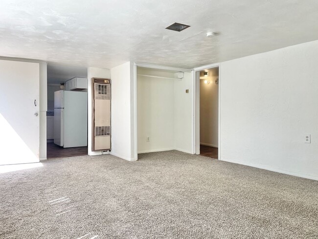 Photo - 100 W. Unit 303 N.