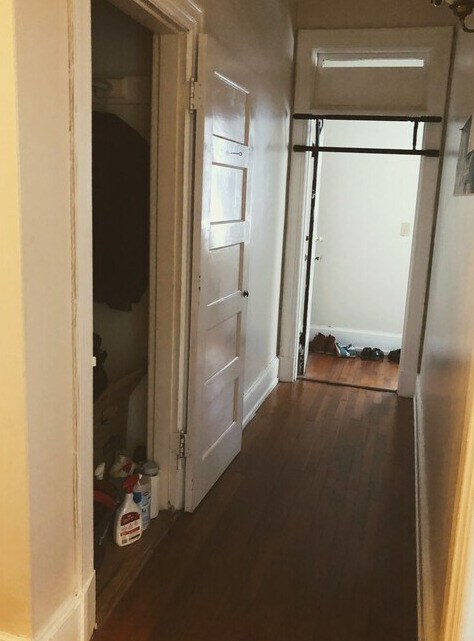 Hallway, #55 - 1118 Grove Ave