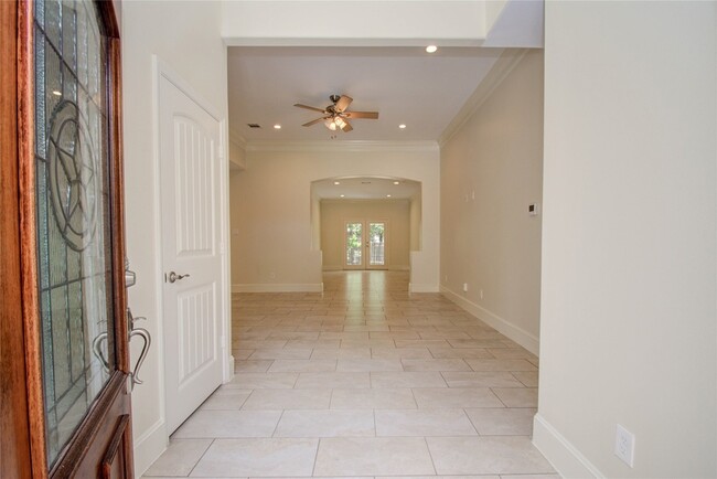 Photo - 10572 Twin Oak Dr