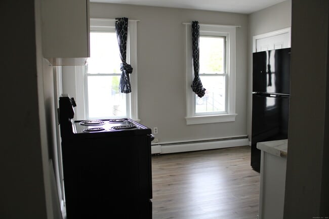 Photo - 42 Summer St Unidad 5