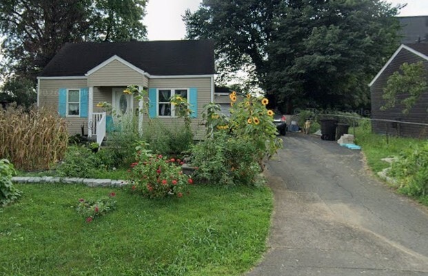 Photo - 813 Bartley Ave