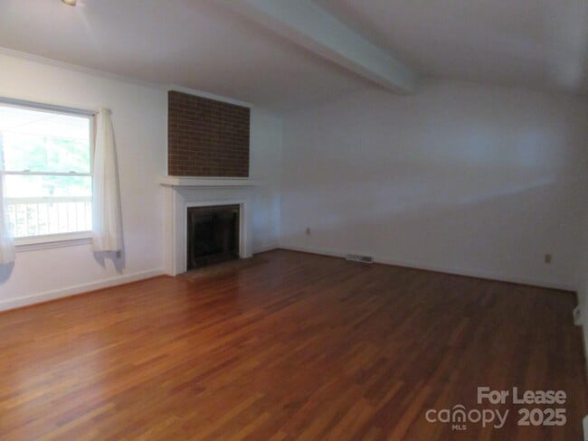 Photo - 9517 Westmoreland Rd