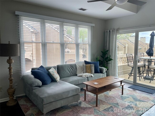 Photo - 639 Portside Dr